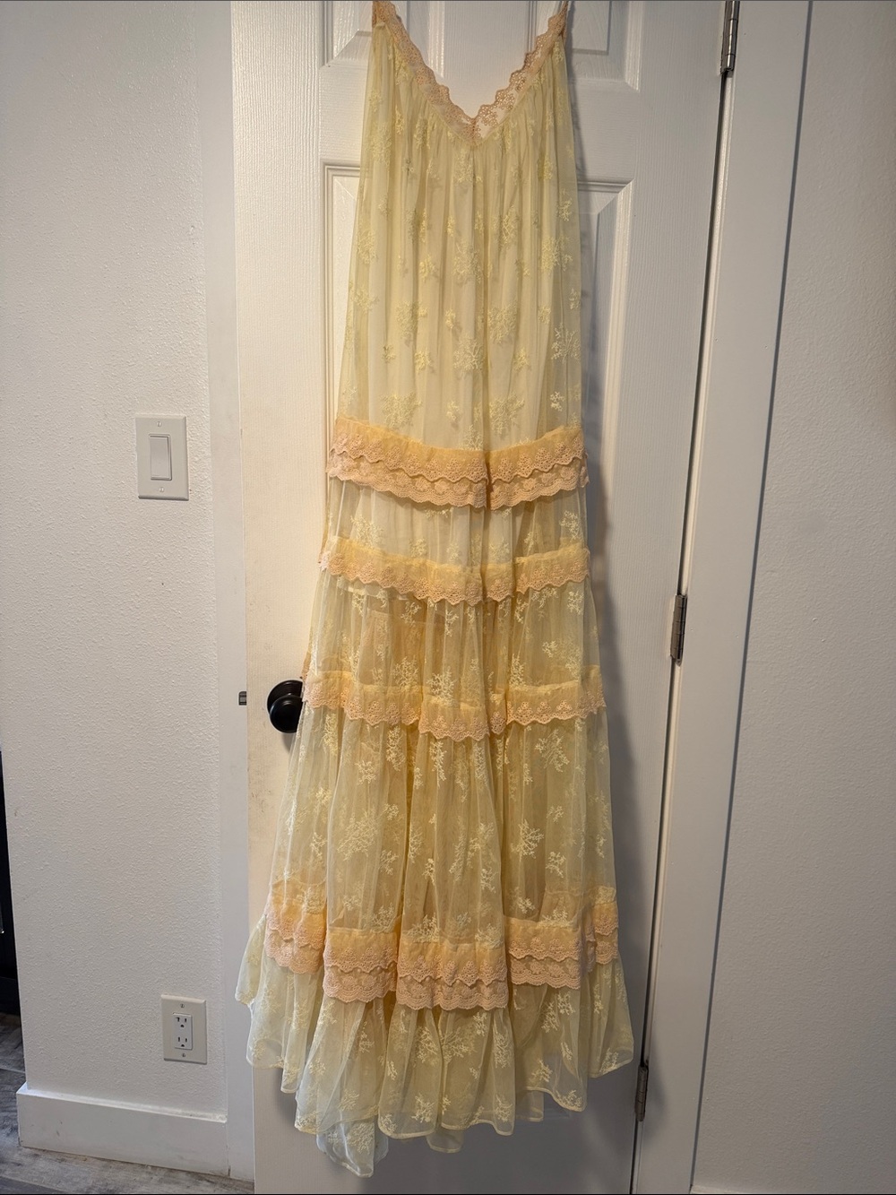 Tularosa Cream Lace-Trim Slip Dress - Picture 7 of 7